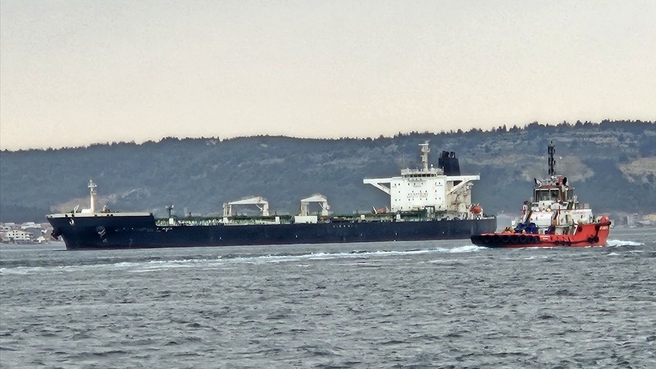 Çanakkale Boğazı'nda Tanker Arızası