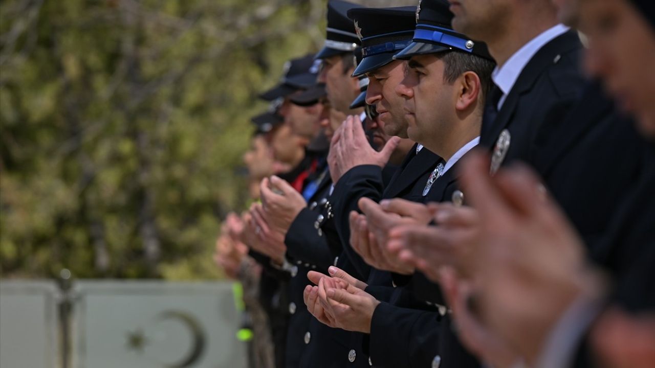 Çanakkale Deniz Zaferi'nin 110. Yılı Anılarla Anıldı