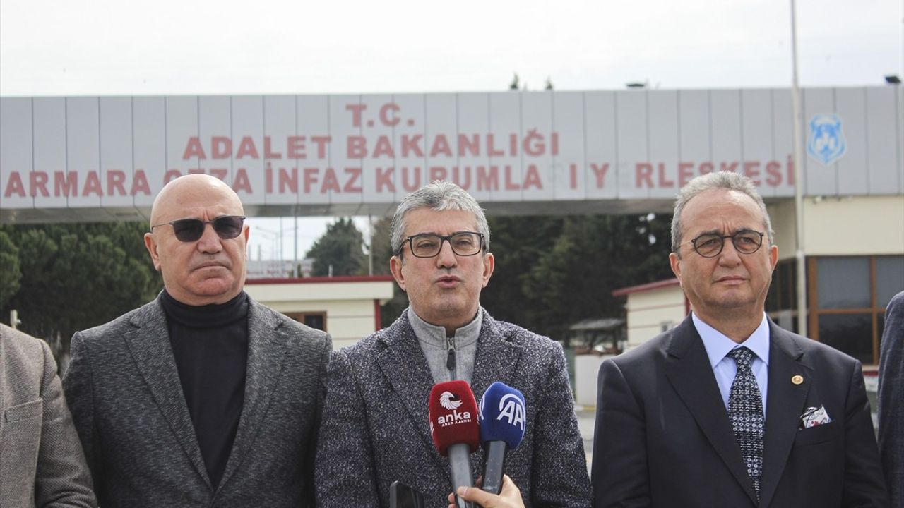 CHP Heyeti Cezaevinde Tutuklu Belediye Başkanlarını Ziyaret Etti