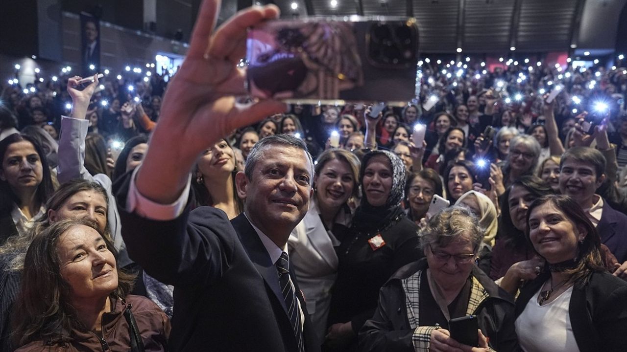 CHP Kadın Programında Kadınların Önemi Vurgulandı