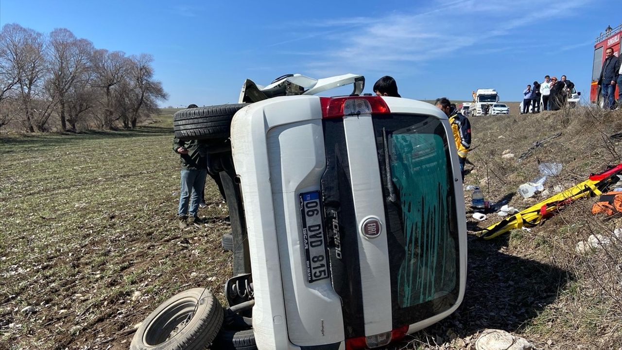 Çorum'da Trafik Kazası: 1 Ölü, 5 Yaralı