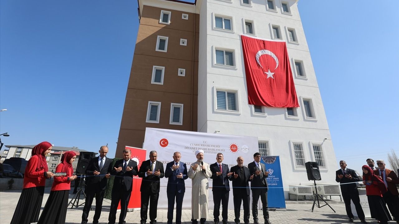 Diyanet İşleri Başkanı Ali Erbaş Iğdır'da Kur'an Kursu Açılışında Konuştu