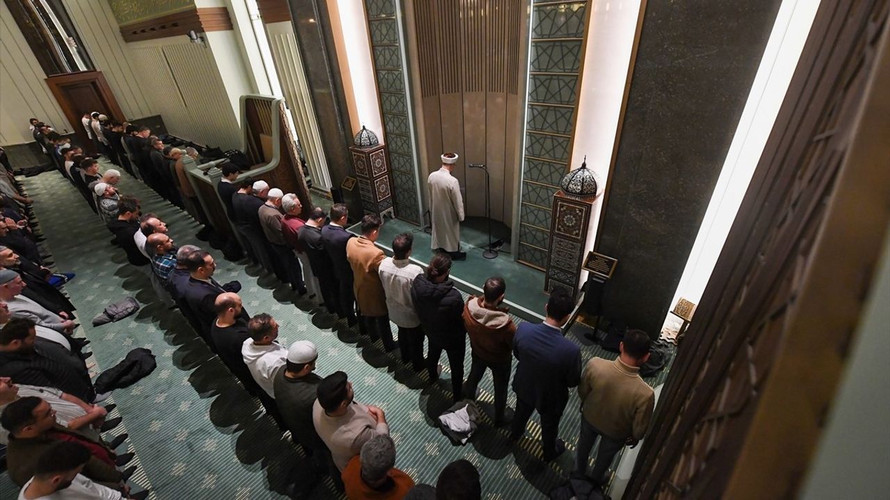 Diyanet İşleri Başkanı Erbaş'tan Ramazan Mesajları