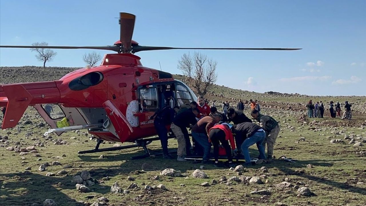 Diyarbakır'da Silahlı Yaralanma Vakası: Ambulans Helikopterle Hastaneye Ulaşım