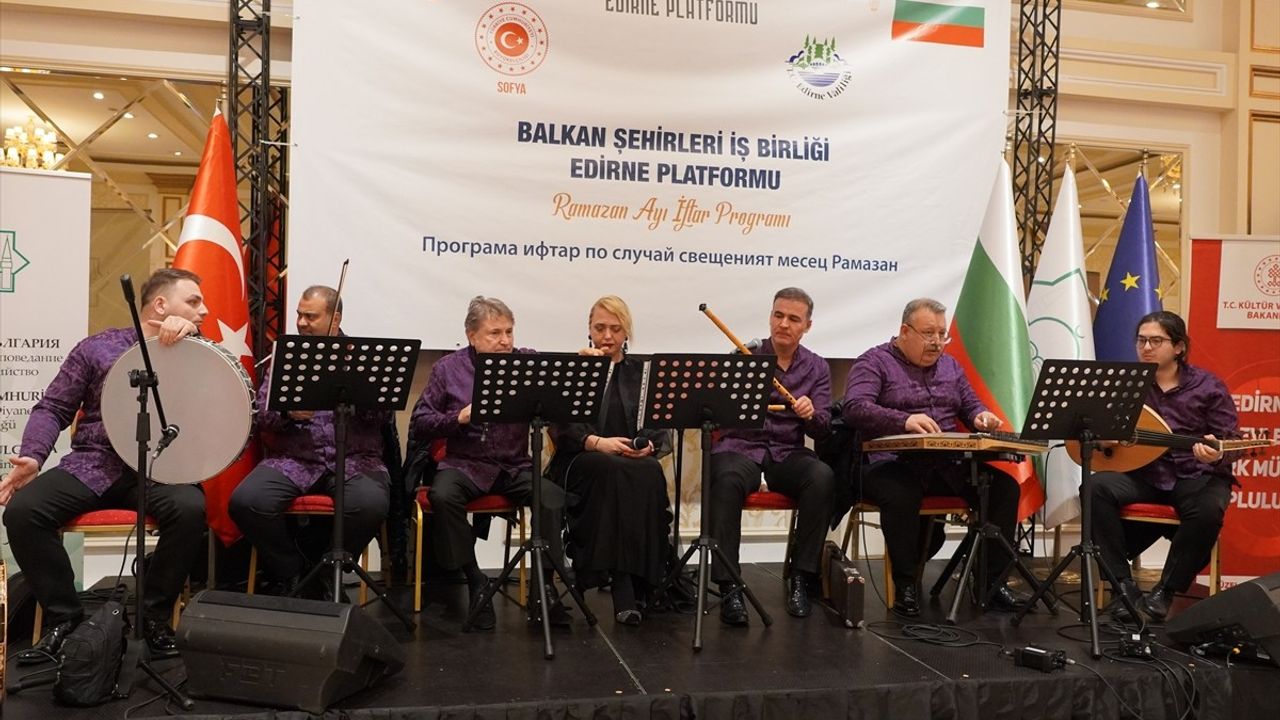 Edirne Valiliği Bulgaristan'da İftar Programı Düzenledi