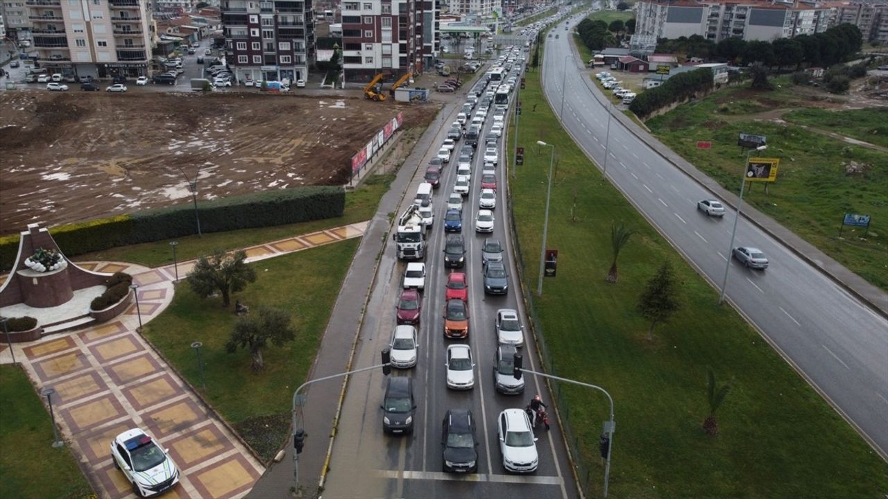 Edremit Körfezi'nde Bayram Tatili Yoğunluğu
