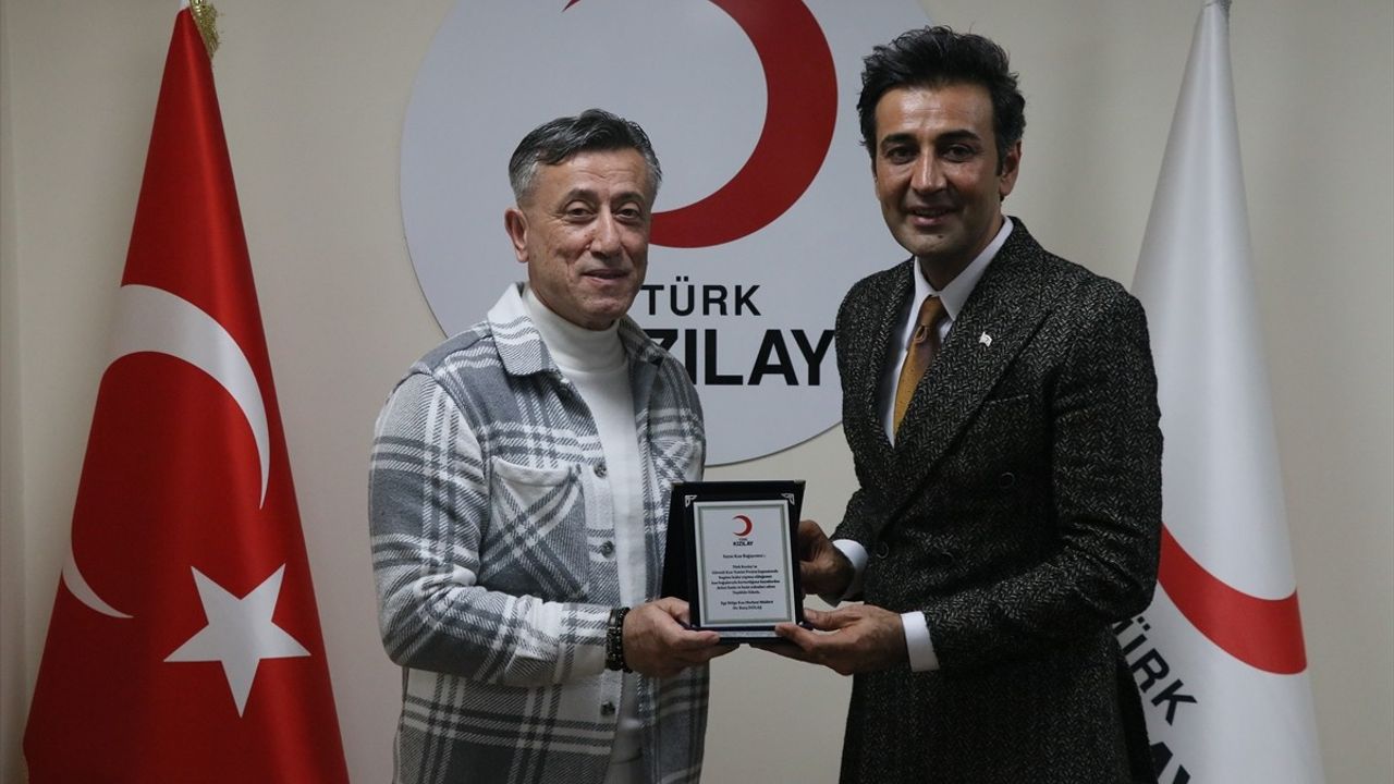Ege'de Rekor Kan Bağışçılarına Ödül