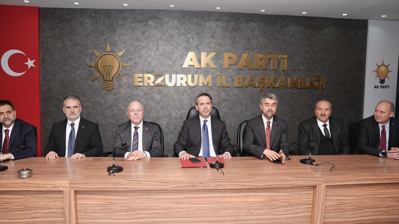 Enerji Bakanı Alparslan Bayraktar Erzurum'da Temaslarda Bulundu
