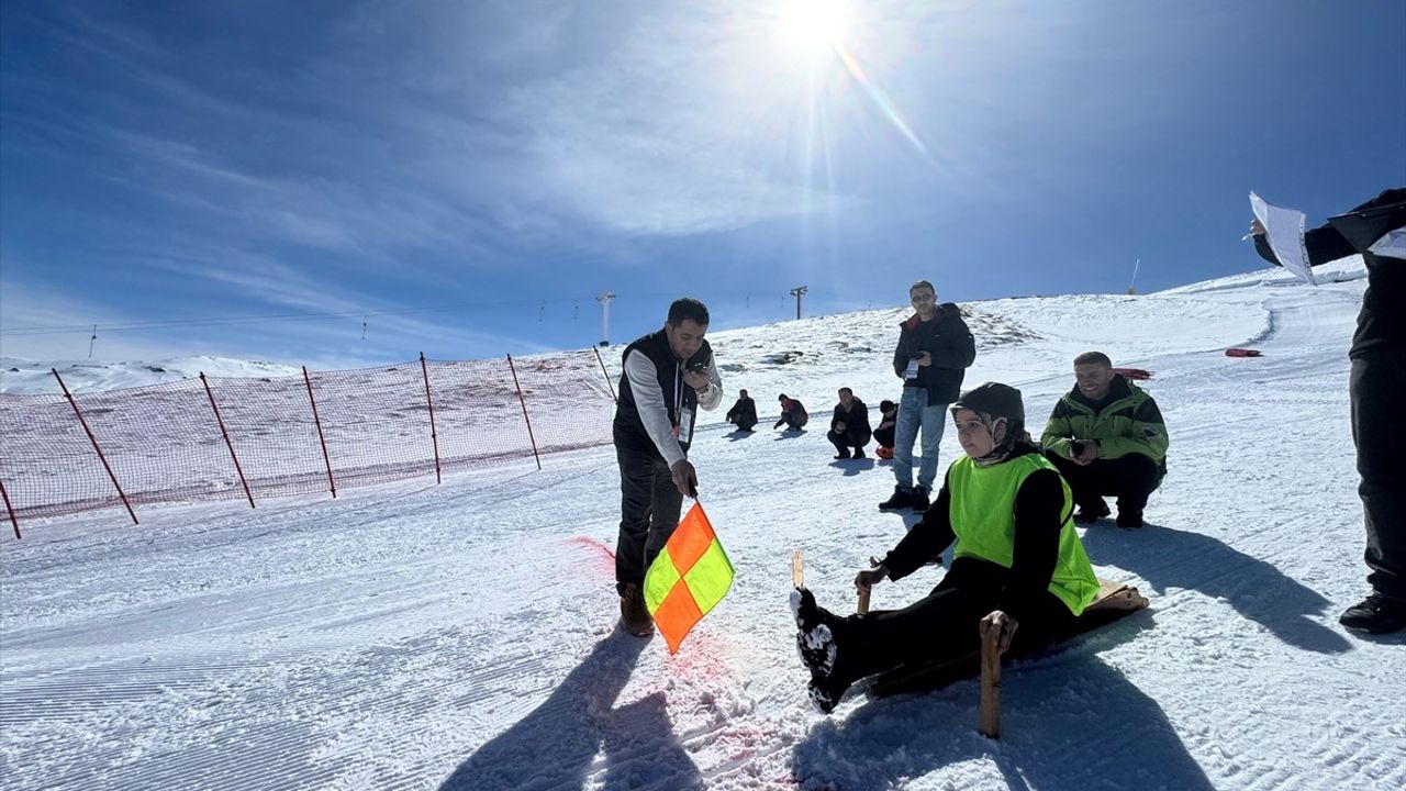 Erciyes'te Geleneksel Kızak Türkiye Şampiyonası Coşkusu