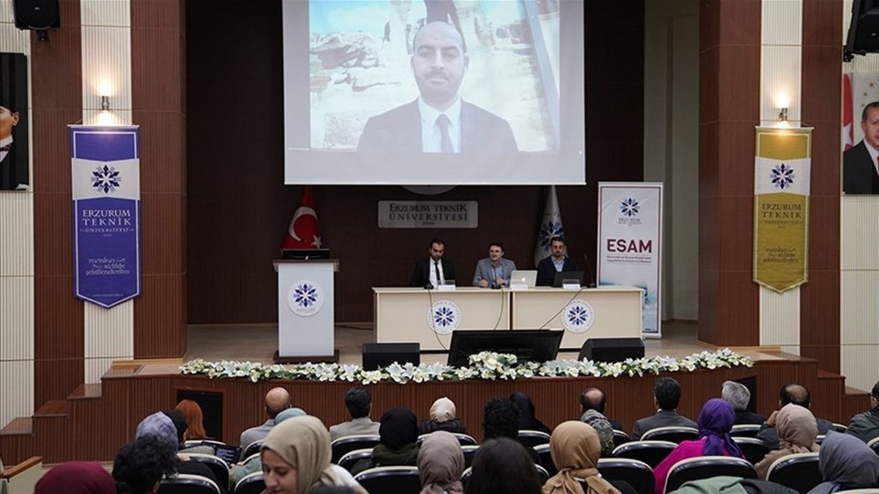 Erzurum'da 'Gazze: Maziden İstikbale' Paneli Düzenlendi