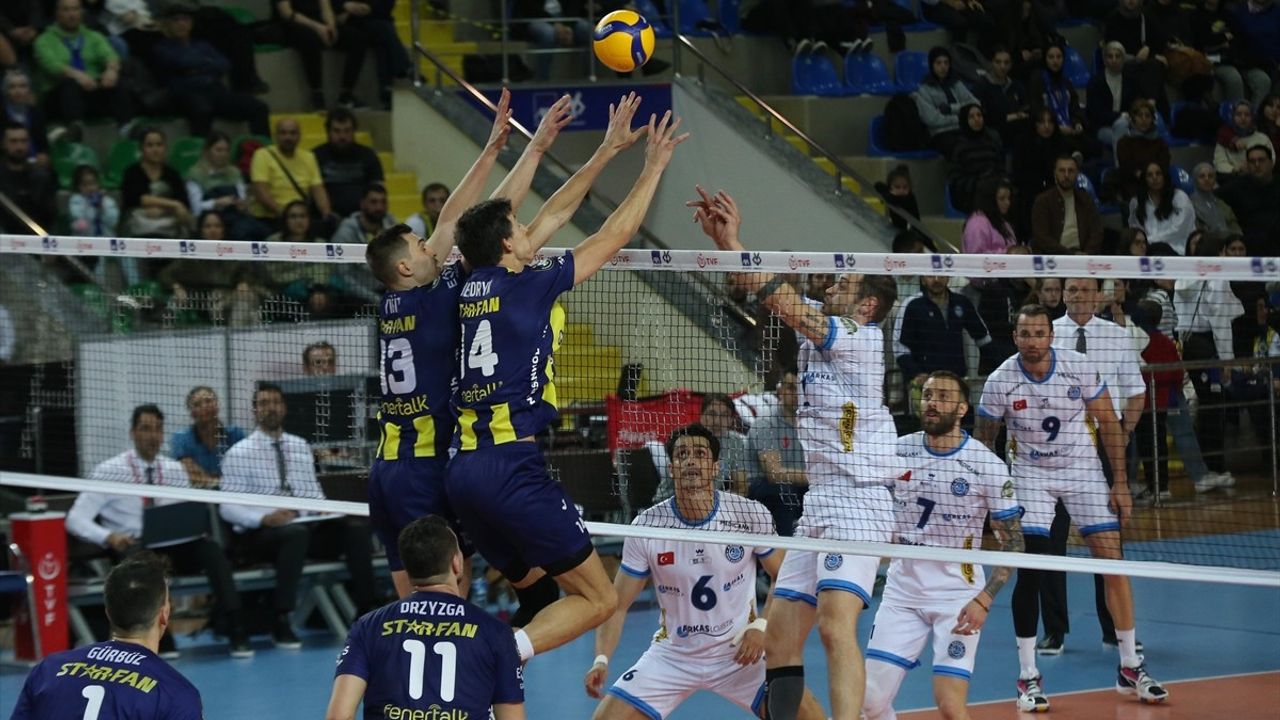 Fenerbahçe Medicana, Arkas Spor'u Geride Bırakarak Finale Yükseldi