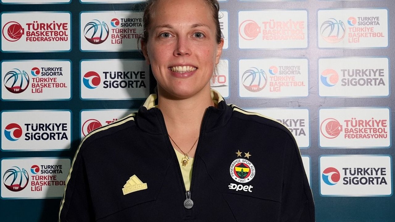 Fenerbahçe Opet Kadın Basketbol Takımı'ndan Julie Allemand'ın Derbi Açıklamaları