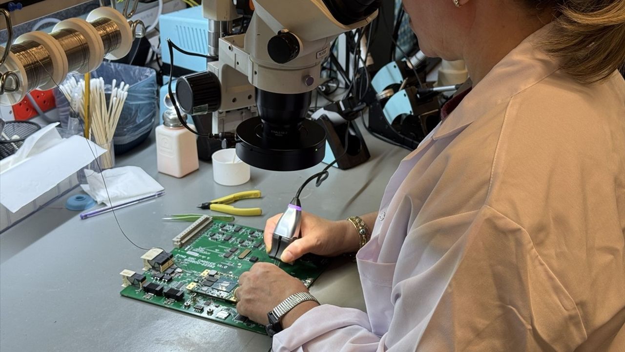HAVELSAN, Gemi Veri Dağıtım Sistemi'ndeki Elektronik Kartları Millileştirdi