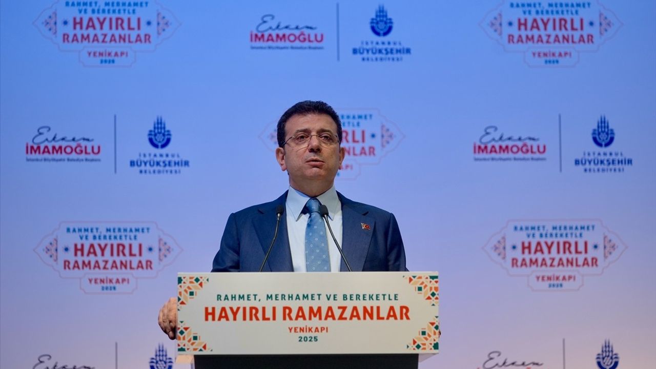 İBB'nin Muhtarlarla Düzenlediği İftar Programı