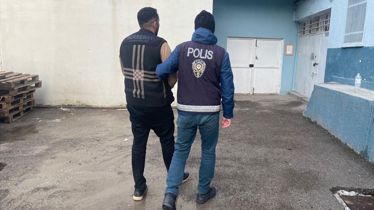 Kastamonu'da Hırsızlık Suçundan Aranan Hükümlü Yakalandı