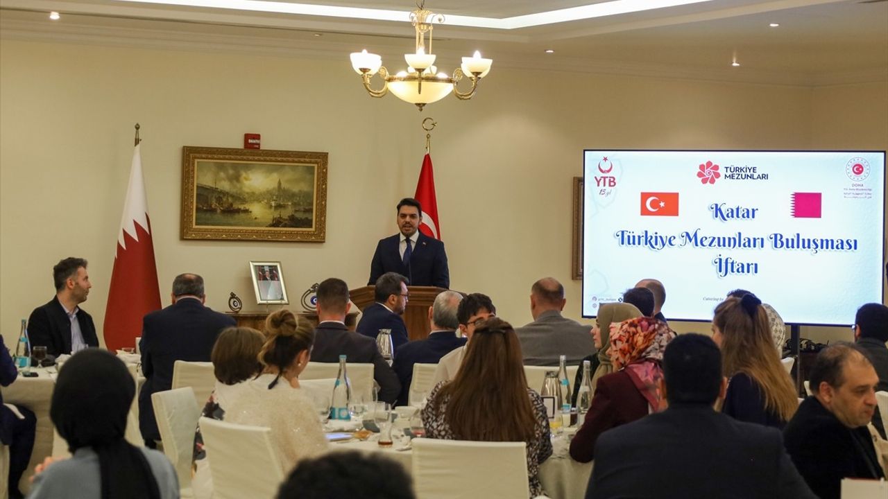 Katar'da Türkiye Mezunları İftar Buluşması