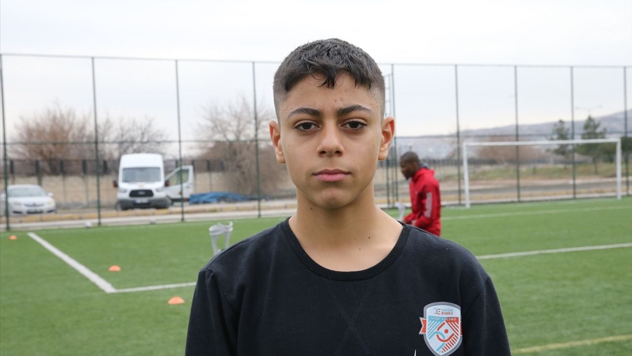 Kayıplarını Futbolla Aşan Genç Kaleci: Nurullah Ükünç
