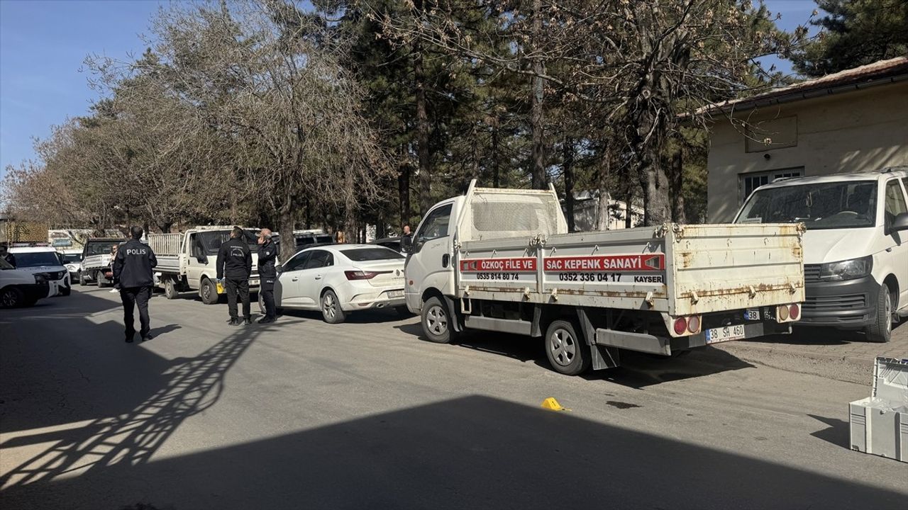 Kayseri'de Eniştesi Tarafından Vurulan Adam Hastaneye Kaldırıldı