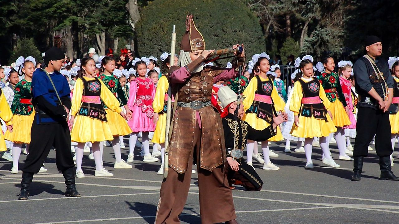 Kırgızistan'da Nevruz Bayramı Coşkuyla Kutlandı