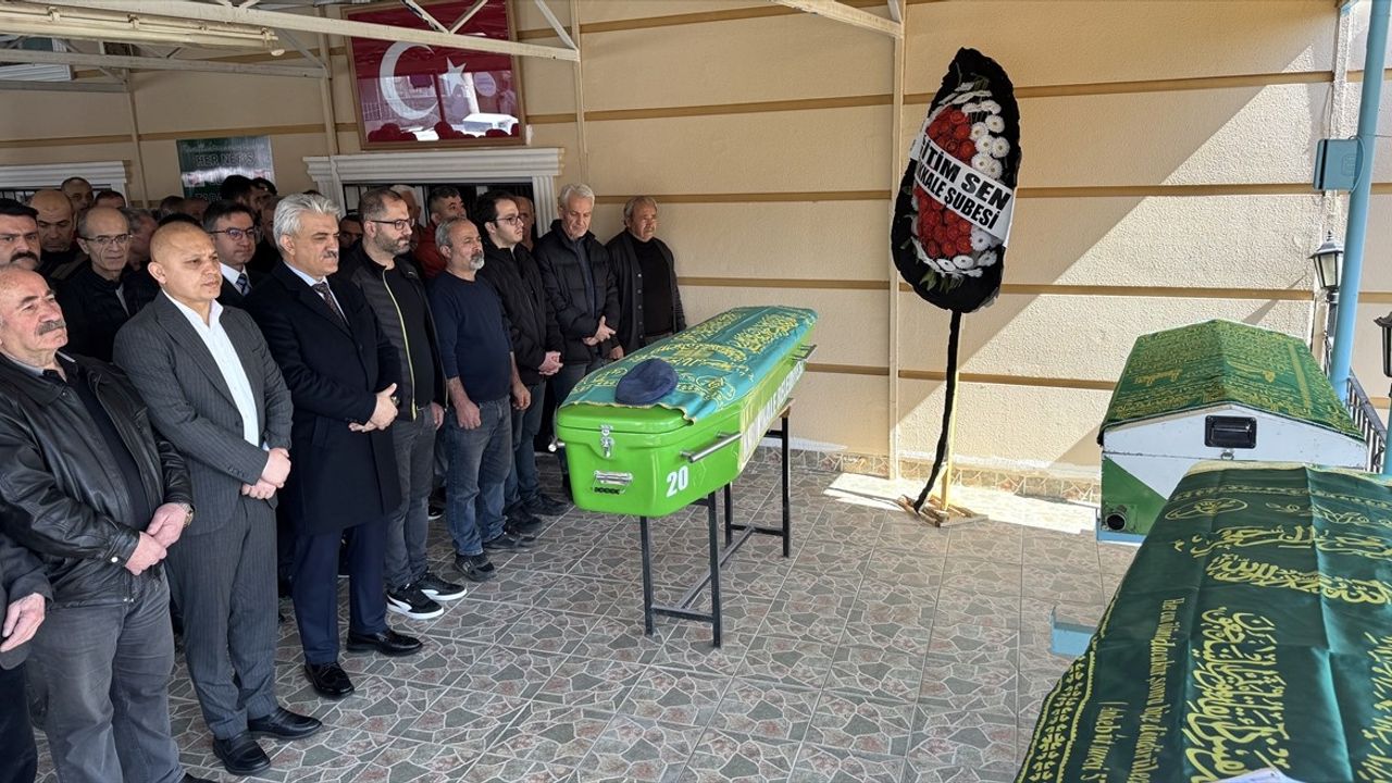 Kırıkkale'de Gazdan Zehirlenme: Baba ve Kızının Cenazesi Toprağa Verildi