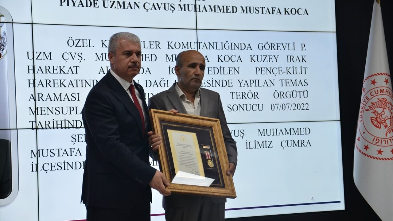 Konya'da Şehit ve Gazi Ailelerine Devlet Övünç Madalyası Takdim Töreni