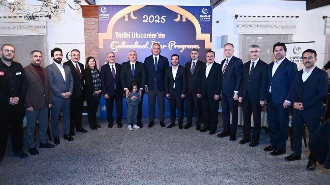 Kültür ve Turizm Bakanı Ersoy, Ulucanlar Cezaevi'nde İftar Programına Katıldı