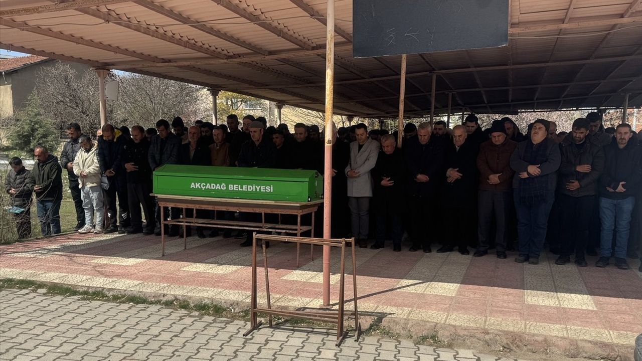 Malatya'da Trajik Trafik Kazası: Genç Hayatını Kaybetti