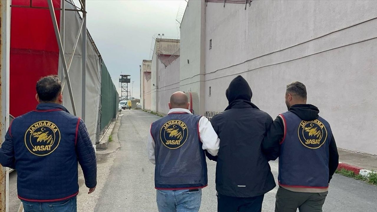 Mersin'de 15 Yıl Hapis Cezalı Firari Hükümlü Yakalandı