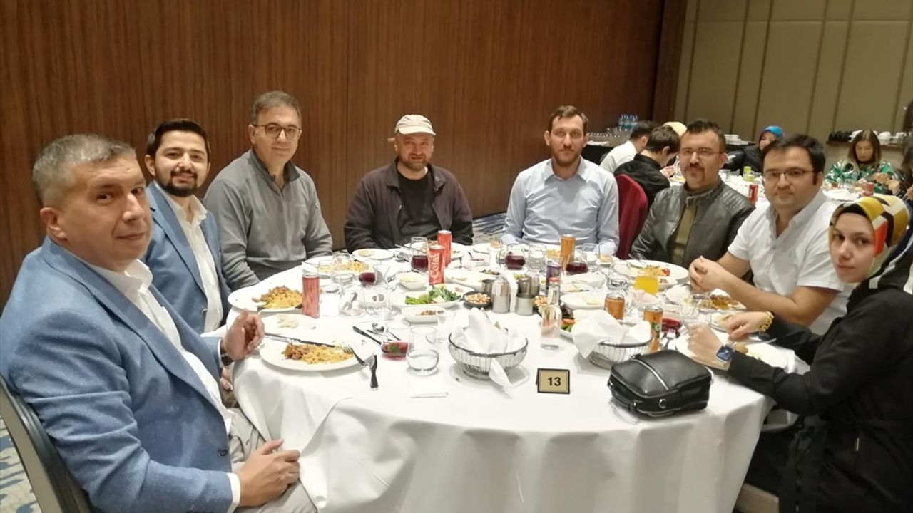 Nevşehir'de Hekimler 14 Mart Tıp Bayramı İftarıyla Bir Araya Geldi