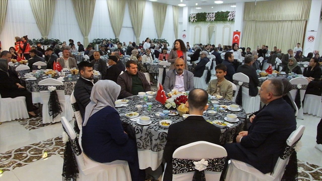 Nevşehir'de Şehit Ailelerine İftar Programı Düzenlendi