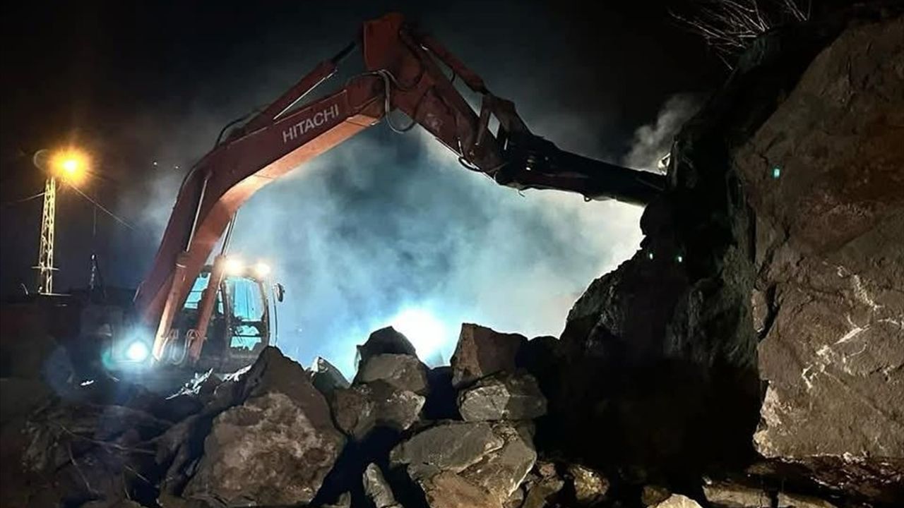 Ordu'da Heyelan Sonrası Ulaşım Güncellendi
