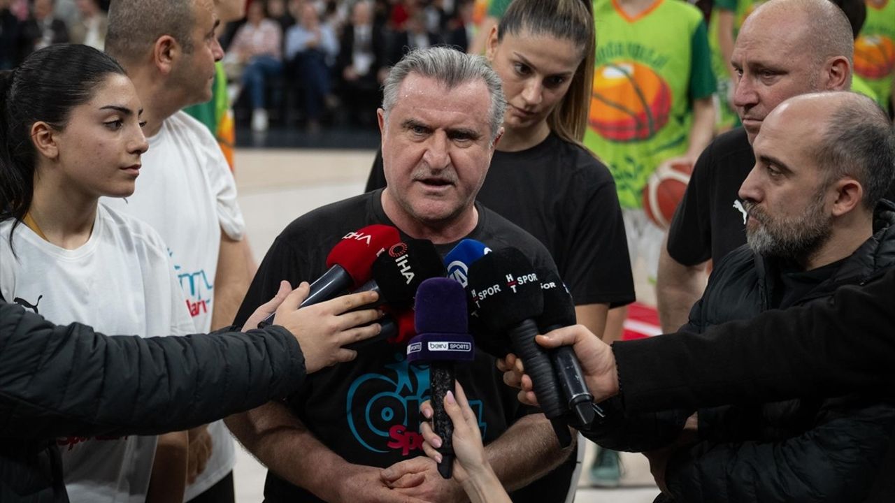 Osman Aşkın Bak Basketbol Gençler Türkiye Şampiyonası'nda