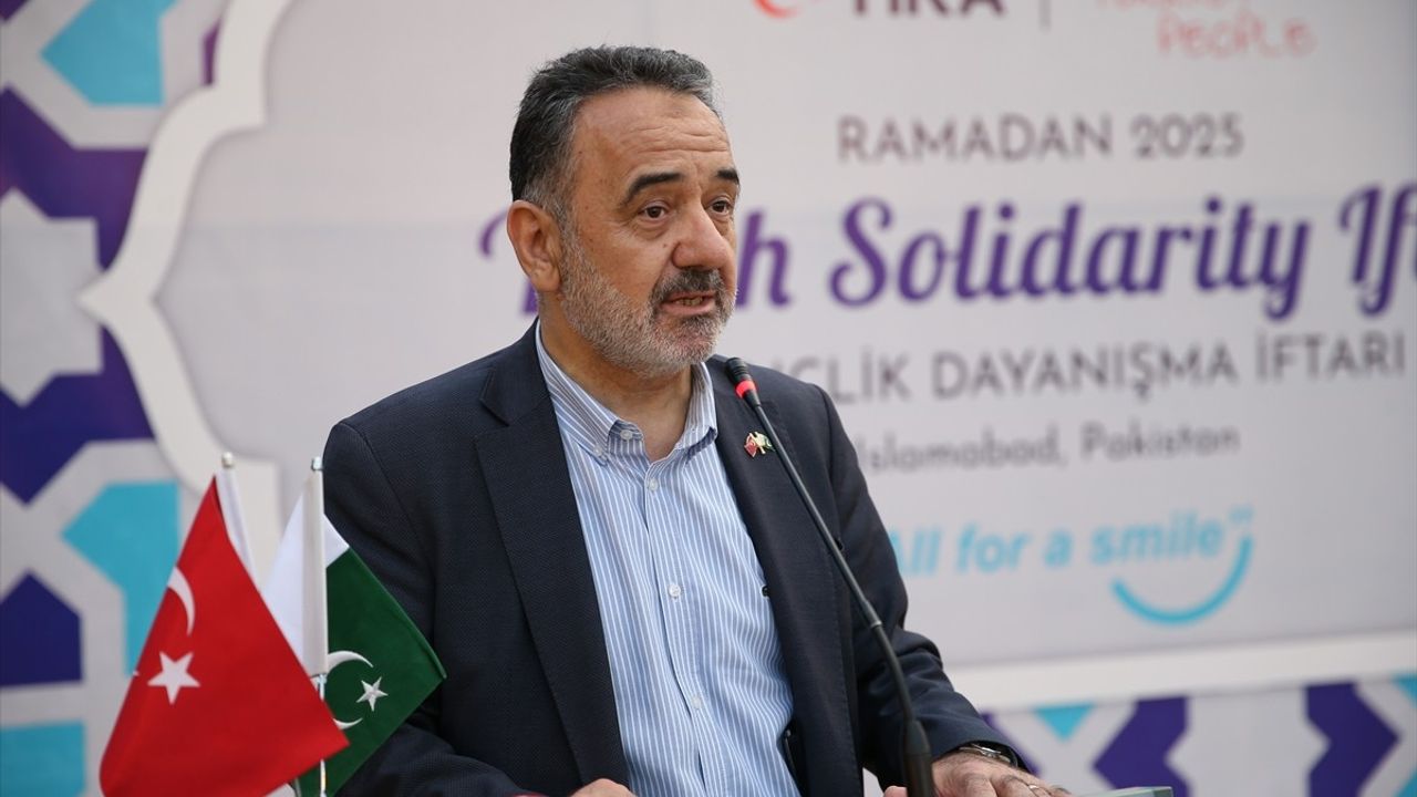Pakistan'da Gençlik Dayanışma İftarı Düzenlendi