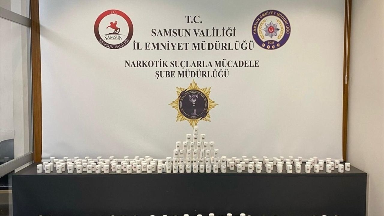 Samsun'da 18 Bin Sentetik Ecza Hapı Ele Geçirildi