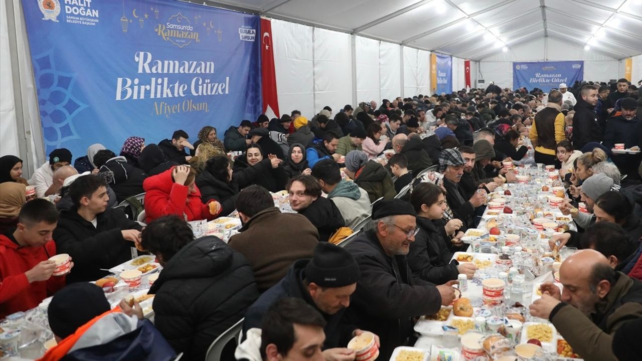Samsun'da Ramazan Boyunca 15 Bin Kişiye 60 Milyon Liralık Yardım