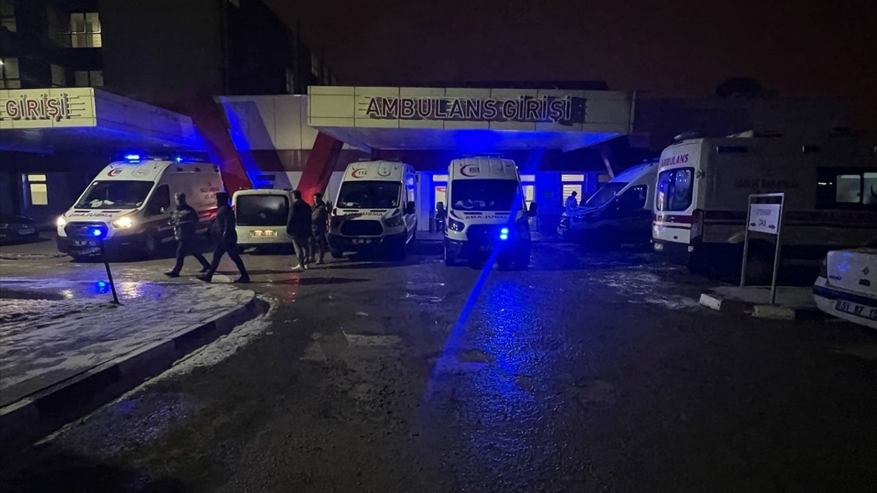 Sivas'ta Cami Teravih Namazında Gaz Sızıntısı: 48 Kişi Hastaneye Kaldırıldı