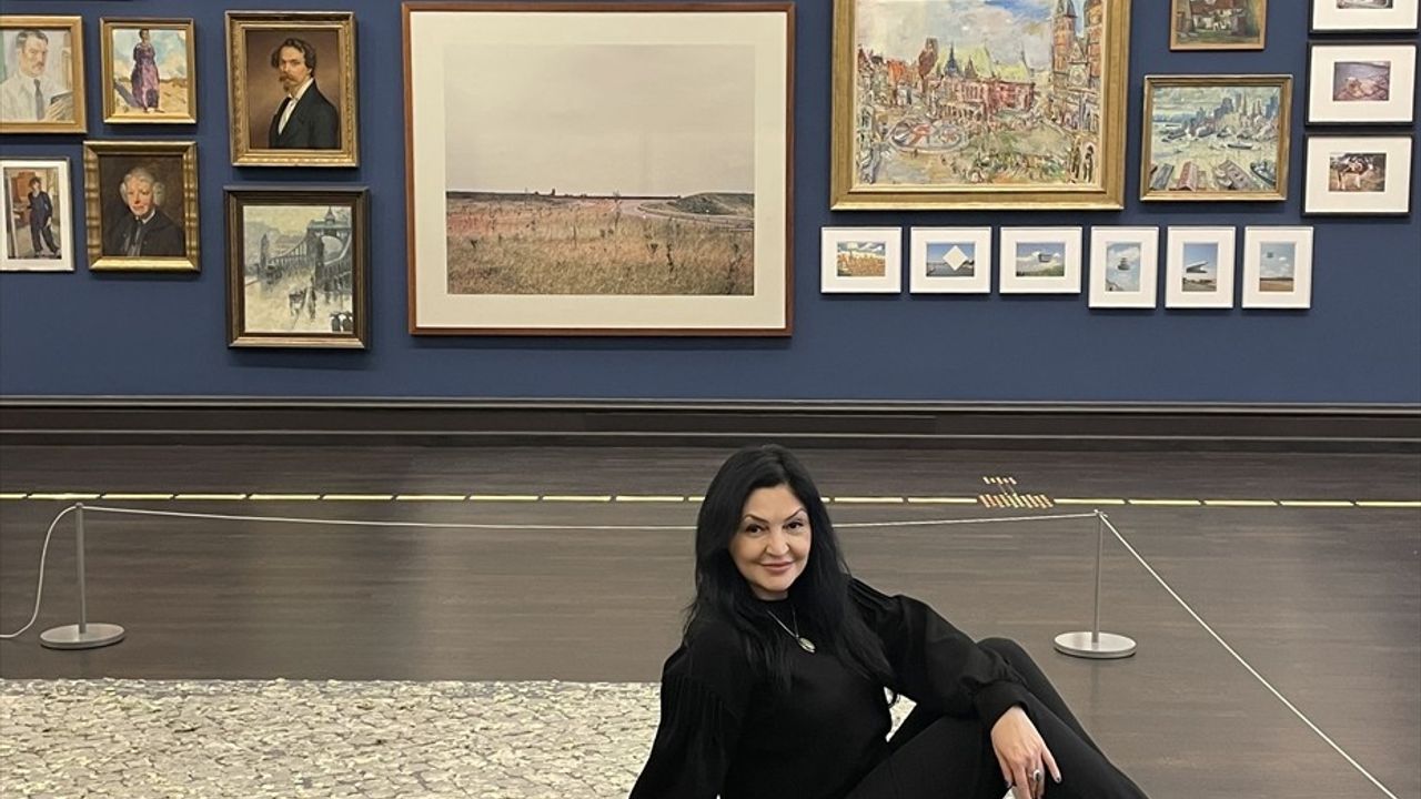 Sultan Adler'in El Dokuması Halısı Bremen Sanat Müzesi'nde Sergileniyor