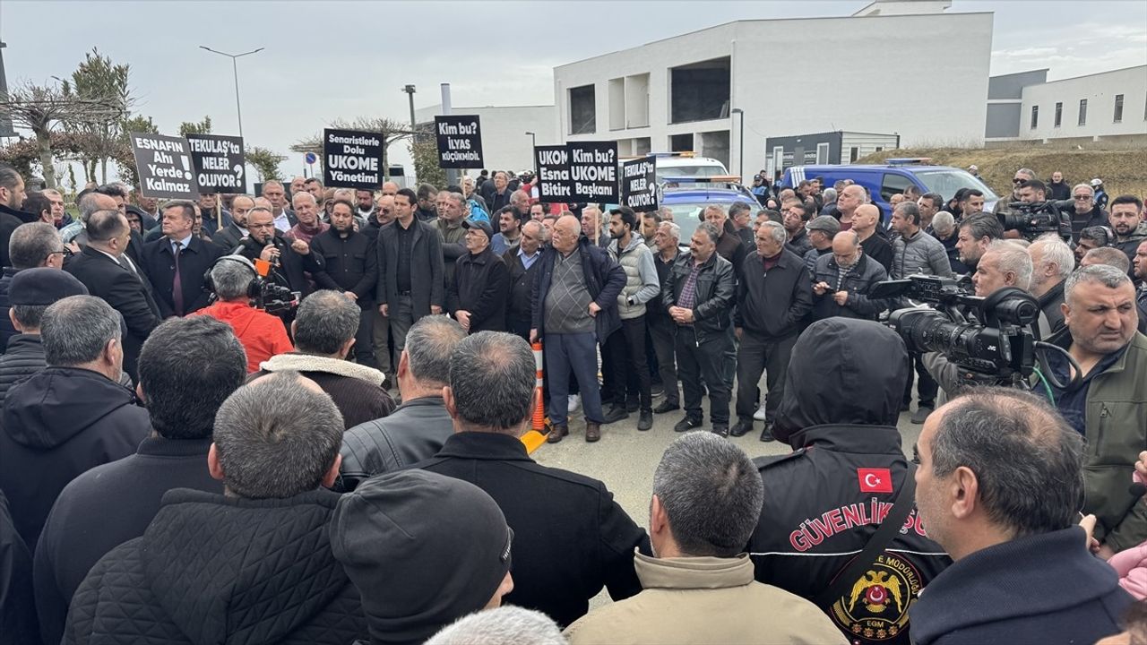 Tekirdağ'da Şoförler UKOME'yi Protesto Etti