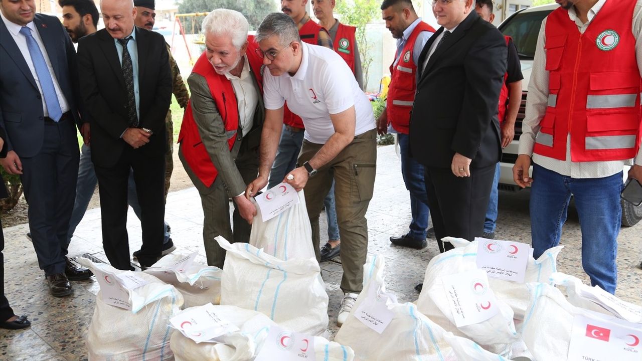 Türk Kızılay, Bağdat'taki Yetimlere Ramazan Yardımı Yaptı