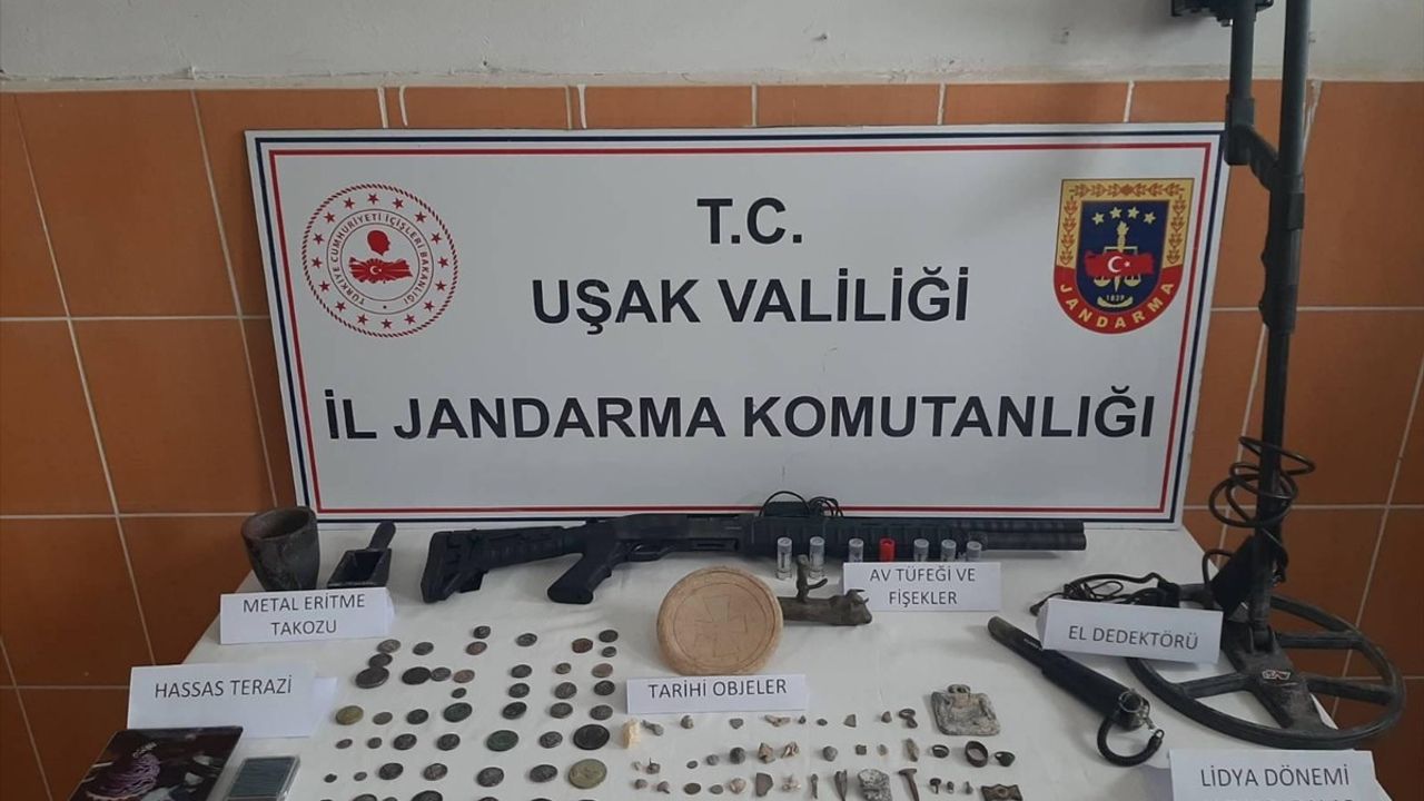 Uşak'ta 117 Tarihi Eser Ele Geçirildi