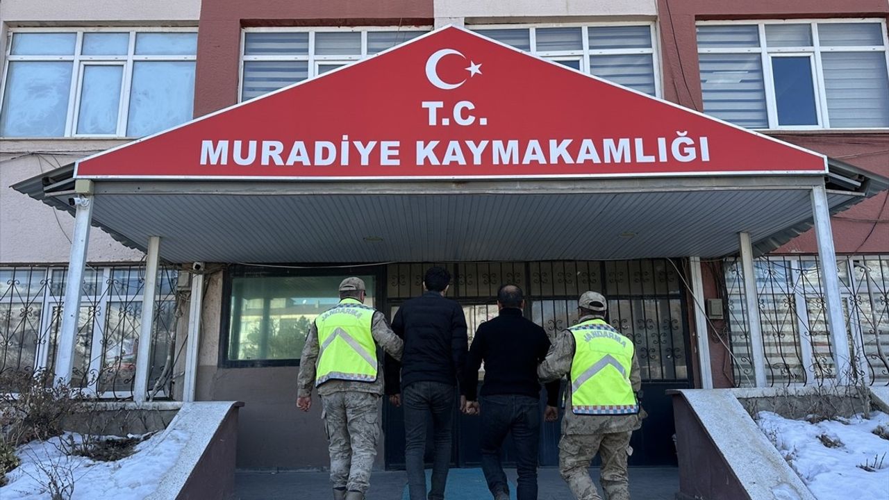 Van'da Düzensiz Göçmen Operasyonu