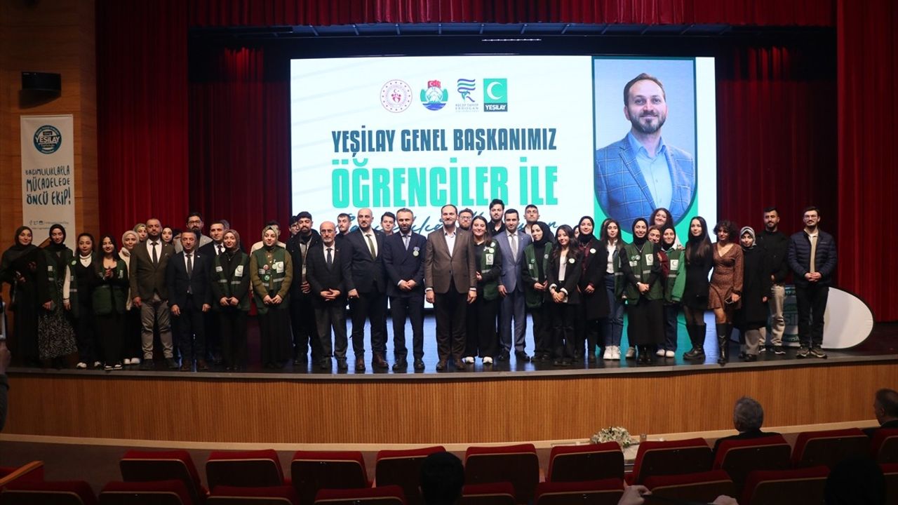 Yeşilay Bağımlılıkla Mücadele İçin Rize'de Bir Araya Geldi