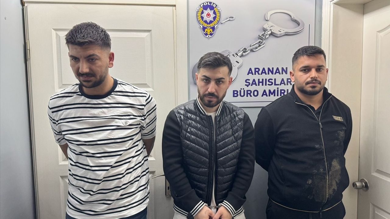 Bursa'da Sosyal Medya Paylaşımlarıyla Yakalanan 3 Hükümlü