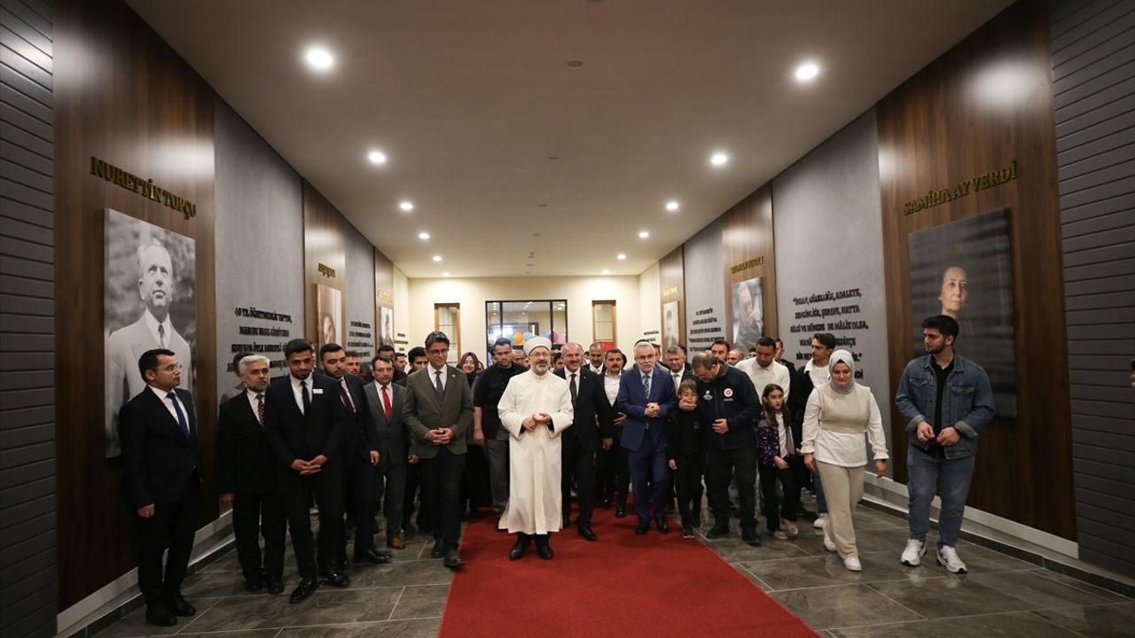 Diyanet İşleri Başkanı Ali Erbaş Çanakkale'de İlim Hikmet ve Sanat Merkezi'ni Açtı