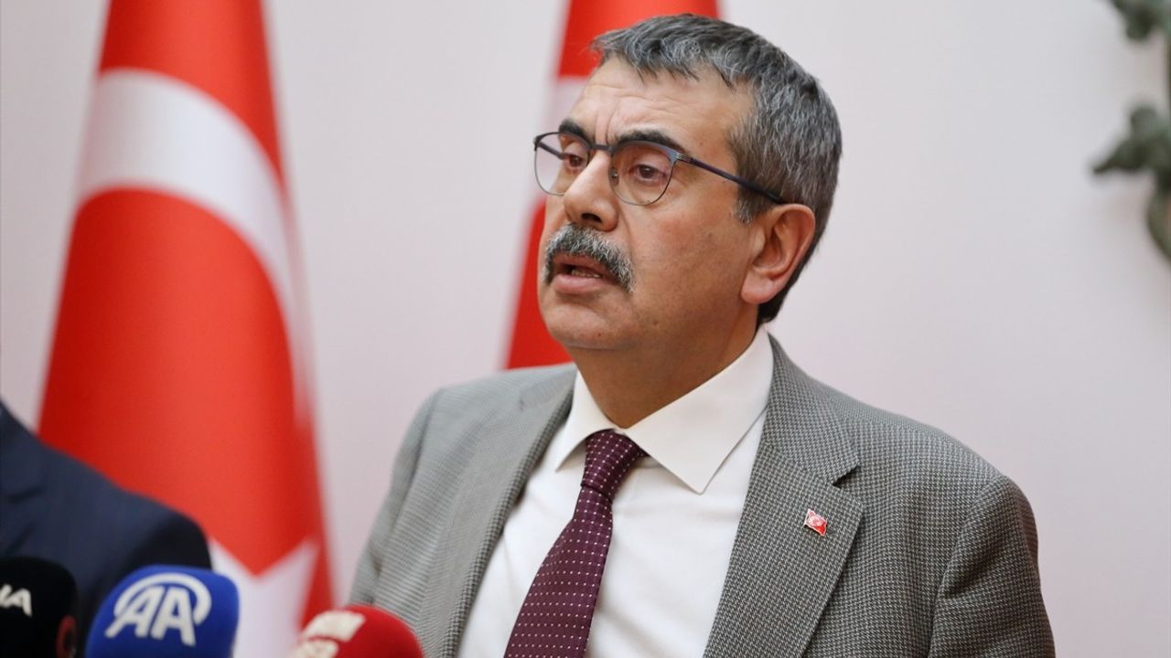 Eğitimde Türkiye'nin İvmesi: Bakan Tekin Çorum'da Açıklamalarda Bulundu