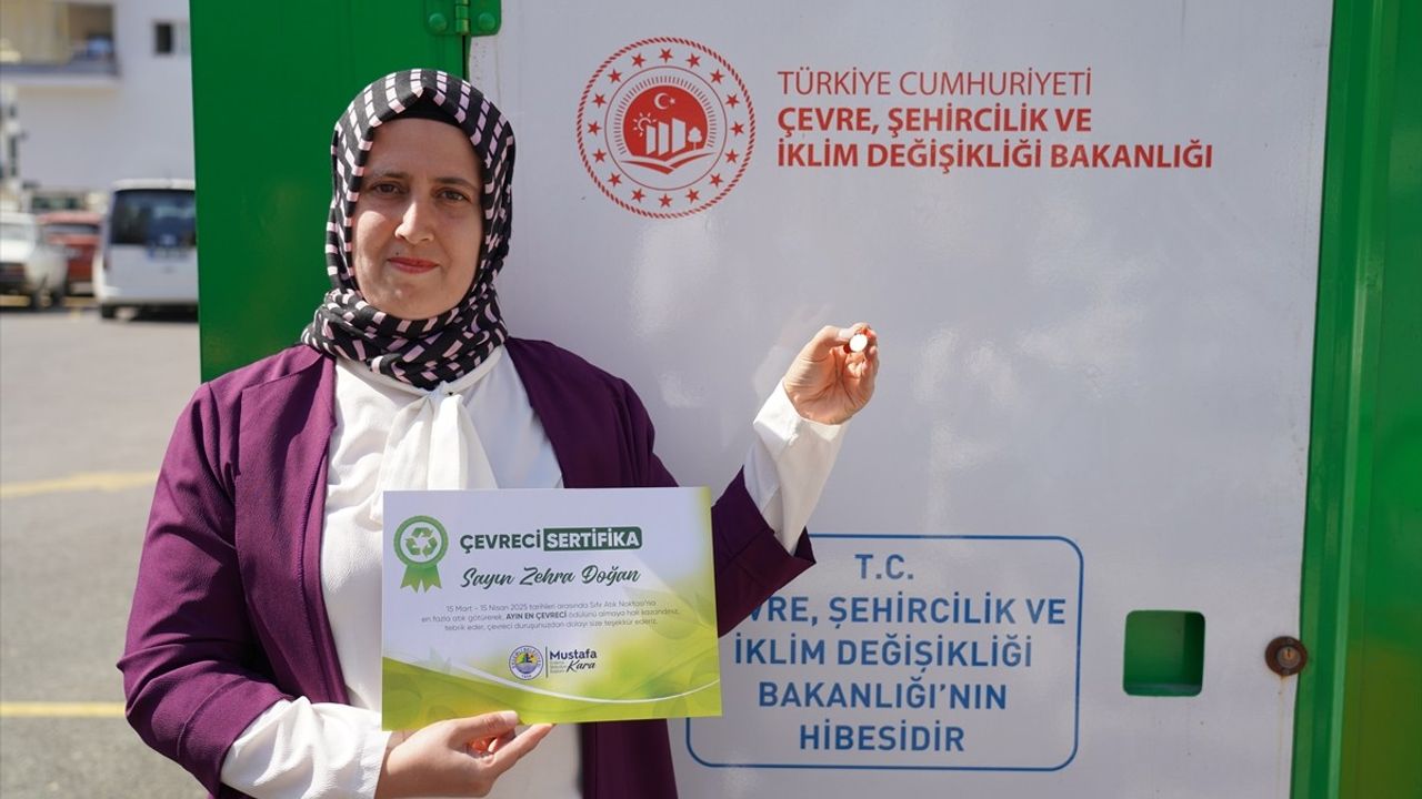 Erdemli'de Geri Dönüşüm Kampanyası: En Çok Atık Toplayan Çeyrek Altın Kazandı