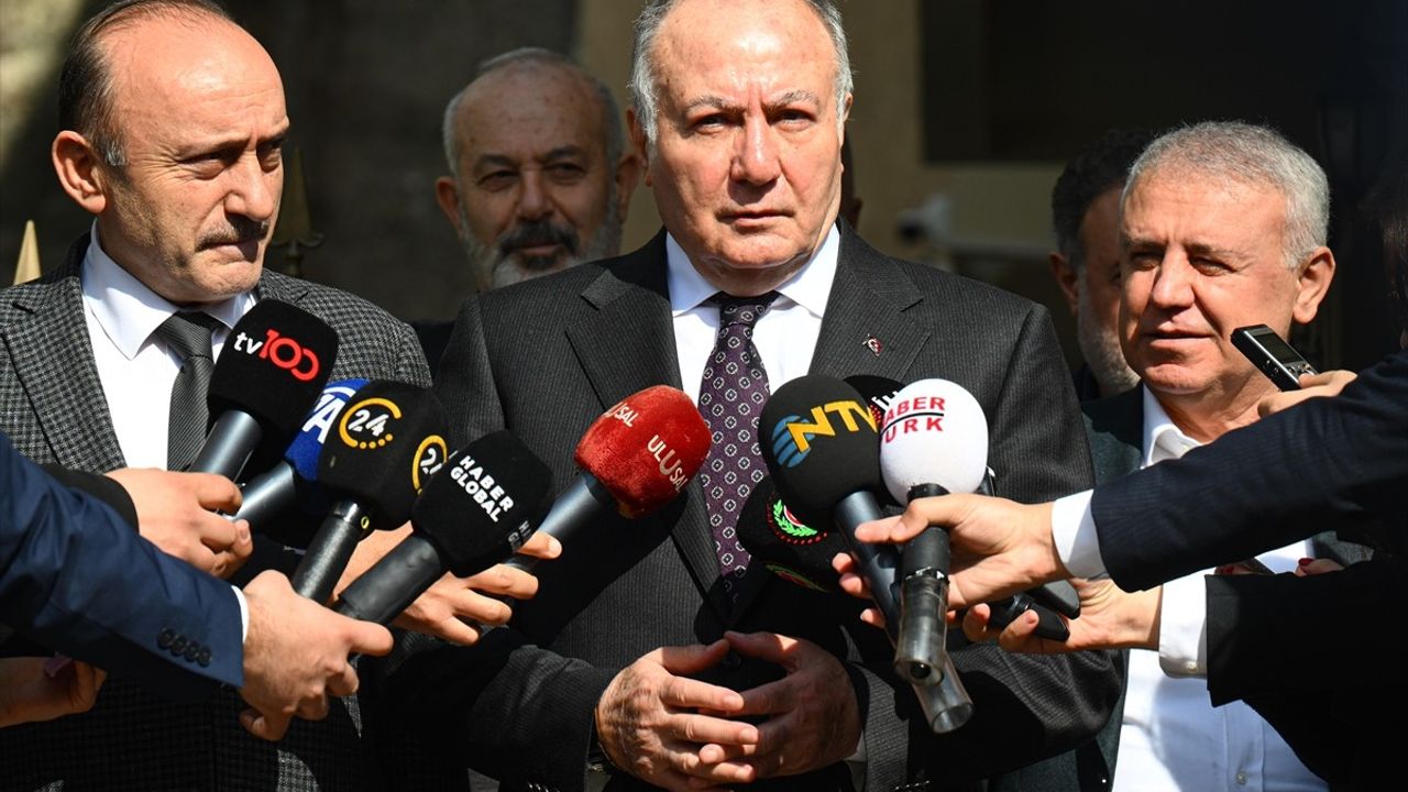 Kamu İşçileri İçin Sözleşme Görüşmeleri Başladı