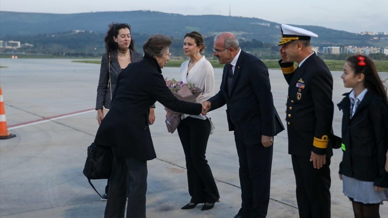 Kraliyet Prensesi Anne, Çanakkale'ye Geldi