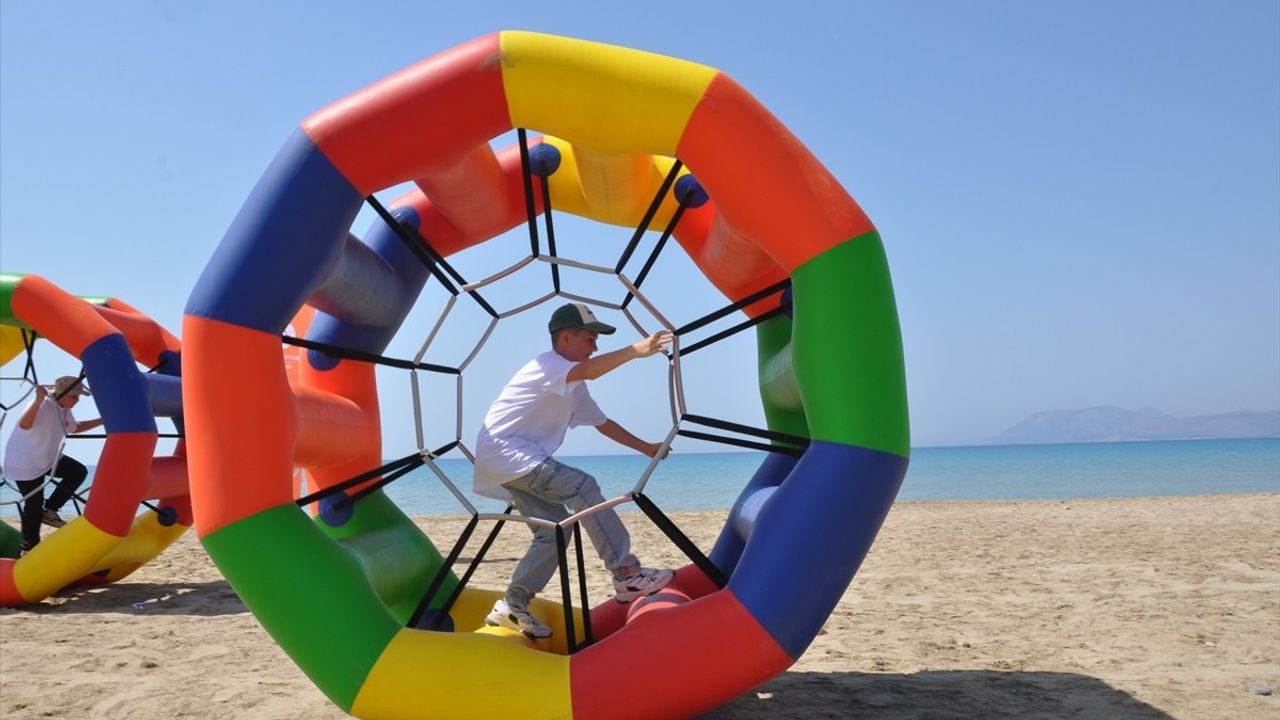 Mersin'de Türk ve Rus Çocuklar Uçurtma Şenliğinde Buluştu
