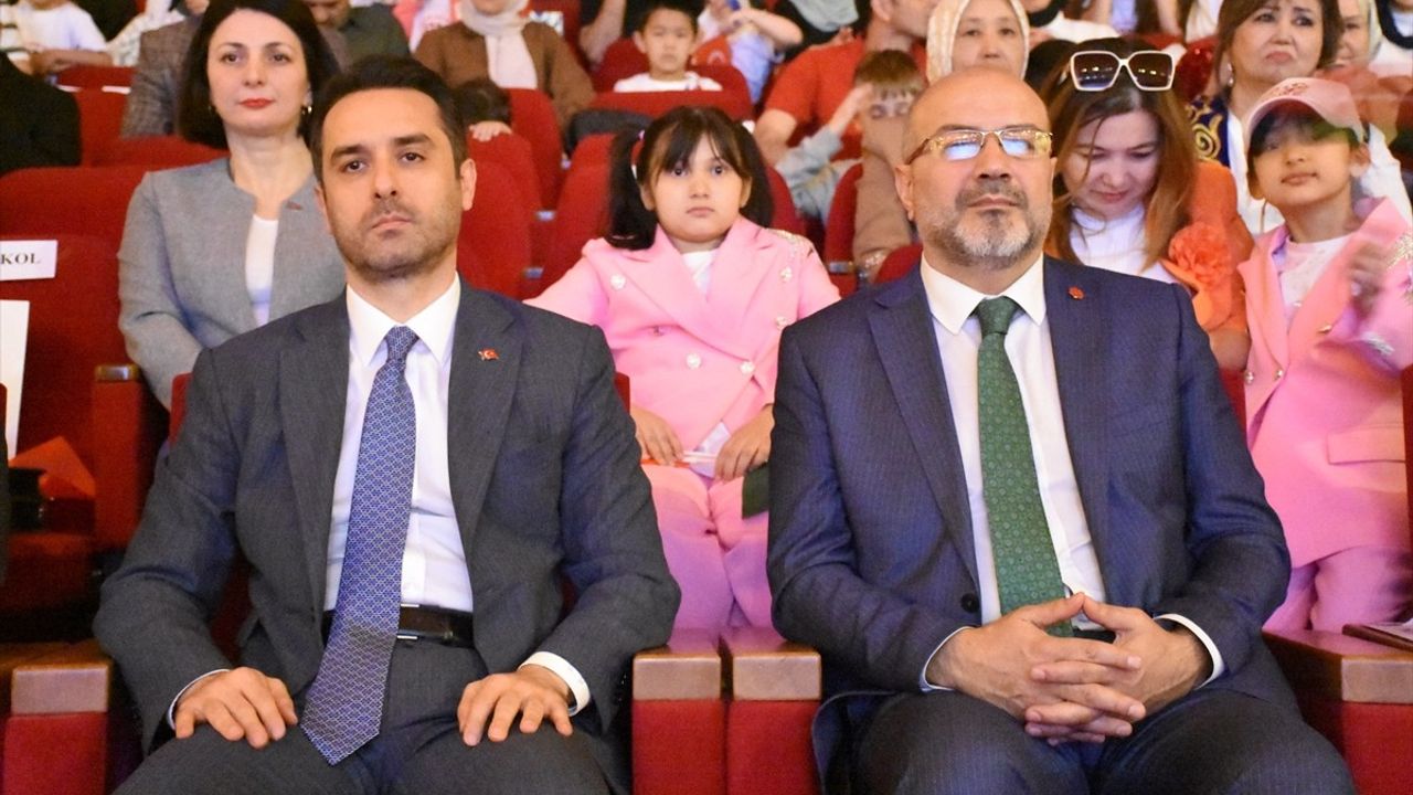 Özbekistan'da 23 Nisan Ulusal Egemenlik ve Çocuk Bayramı Coşkuyla Kutlandı